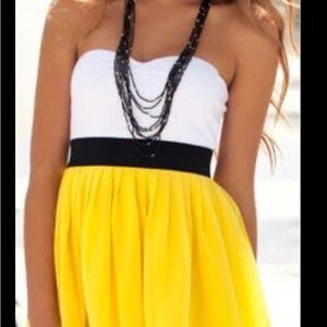 Yellow and White Strapless mini Dress woman’s size small